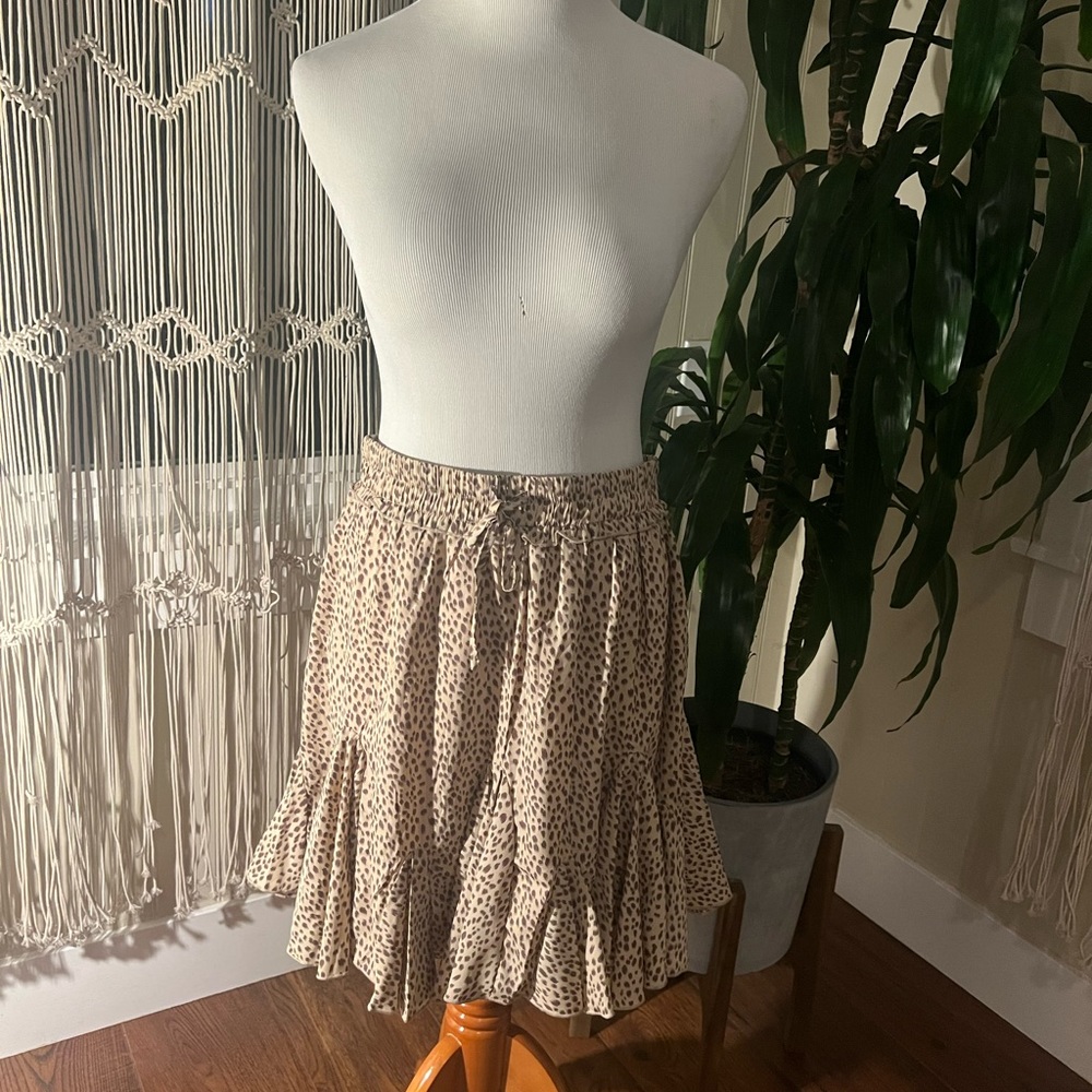 Mini Elastic Waist Pleated Skirt